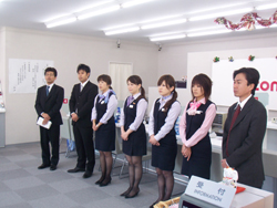 ドコモショップ松山北藤原店 ショップスタッフ
