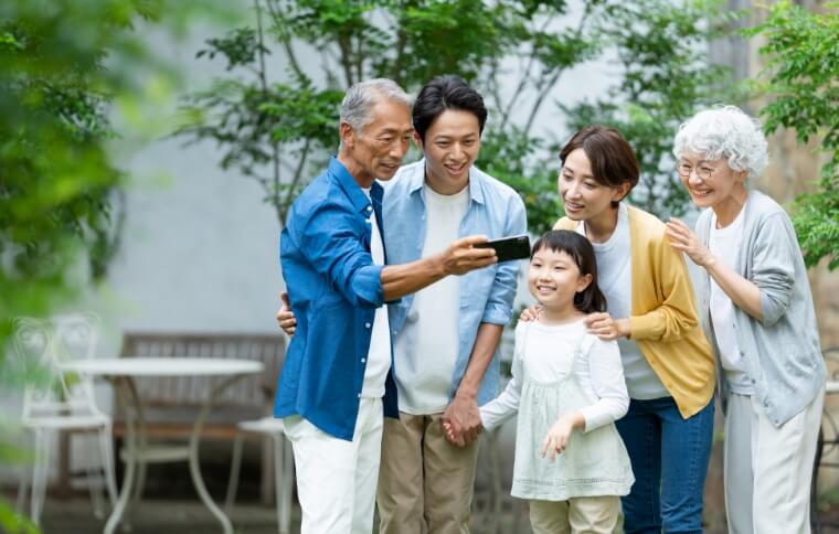 暮らしやビジネスをモバイルで豊かに